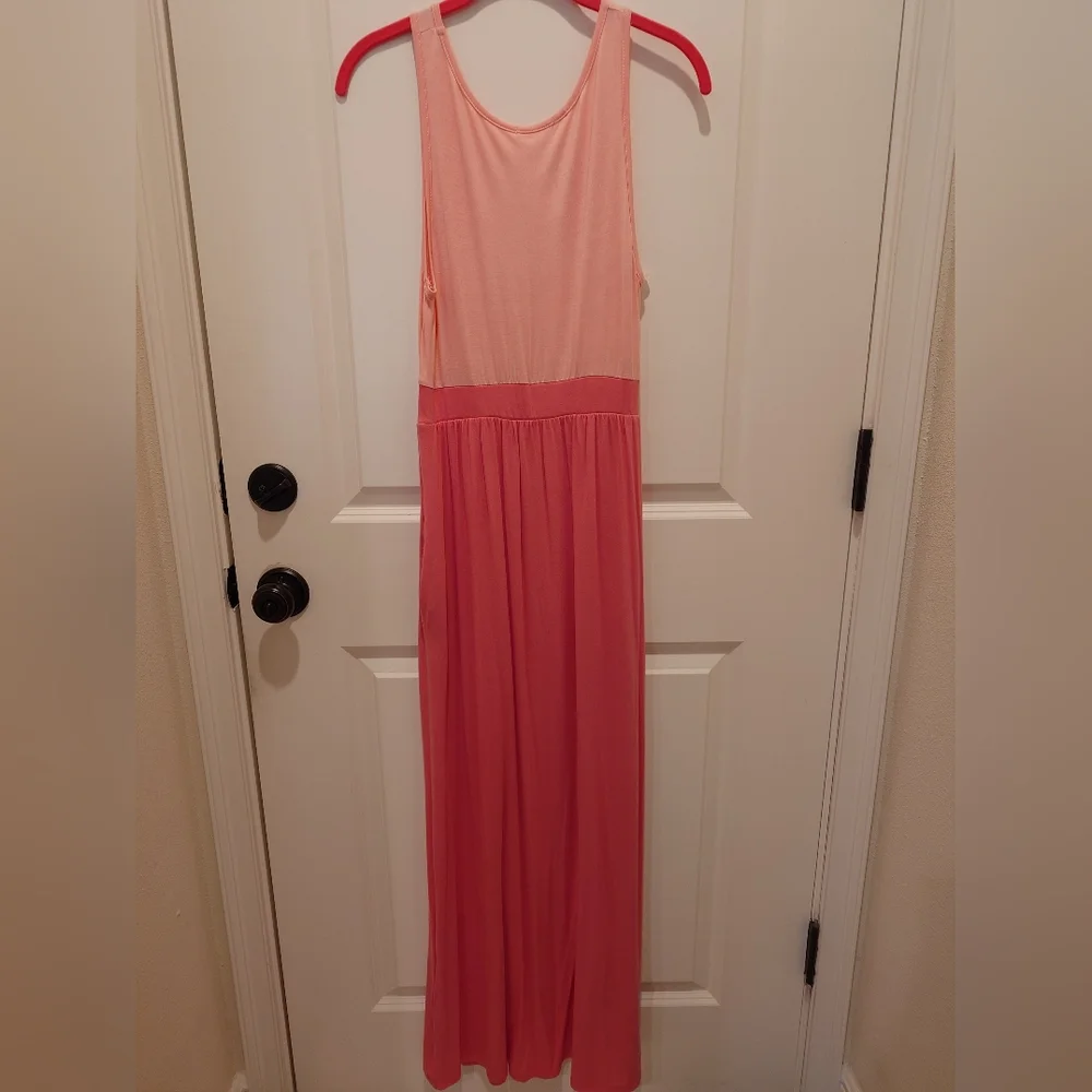 Casual Maxi Dress - Picture 2 of 4